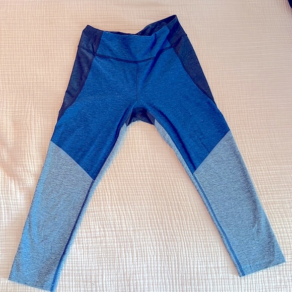 Outdoor voices crop leggings - Picture 2 of 3